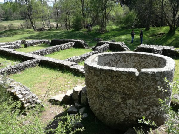 Cinéma en plein air, aux ruines des Cars